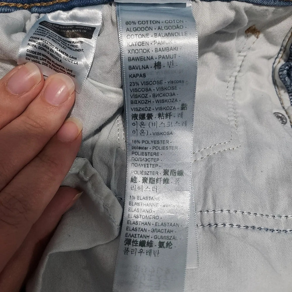 NWT Levi 725 High-Rise Slim Straight Medium Wash Denim Jeans in Size 22W - Picture 13 of 13